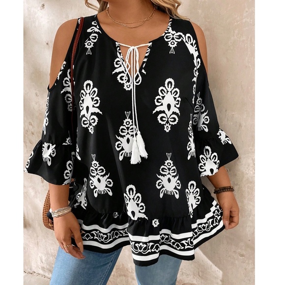 Boho Print Cold Shoulder 3/4 Sleeve Ruffle Hem Blouse - Picture 3 of 4